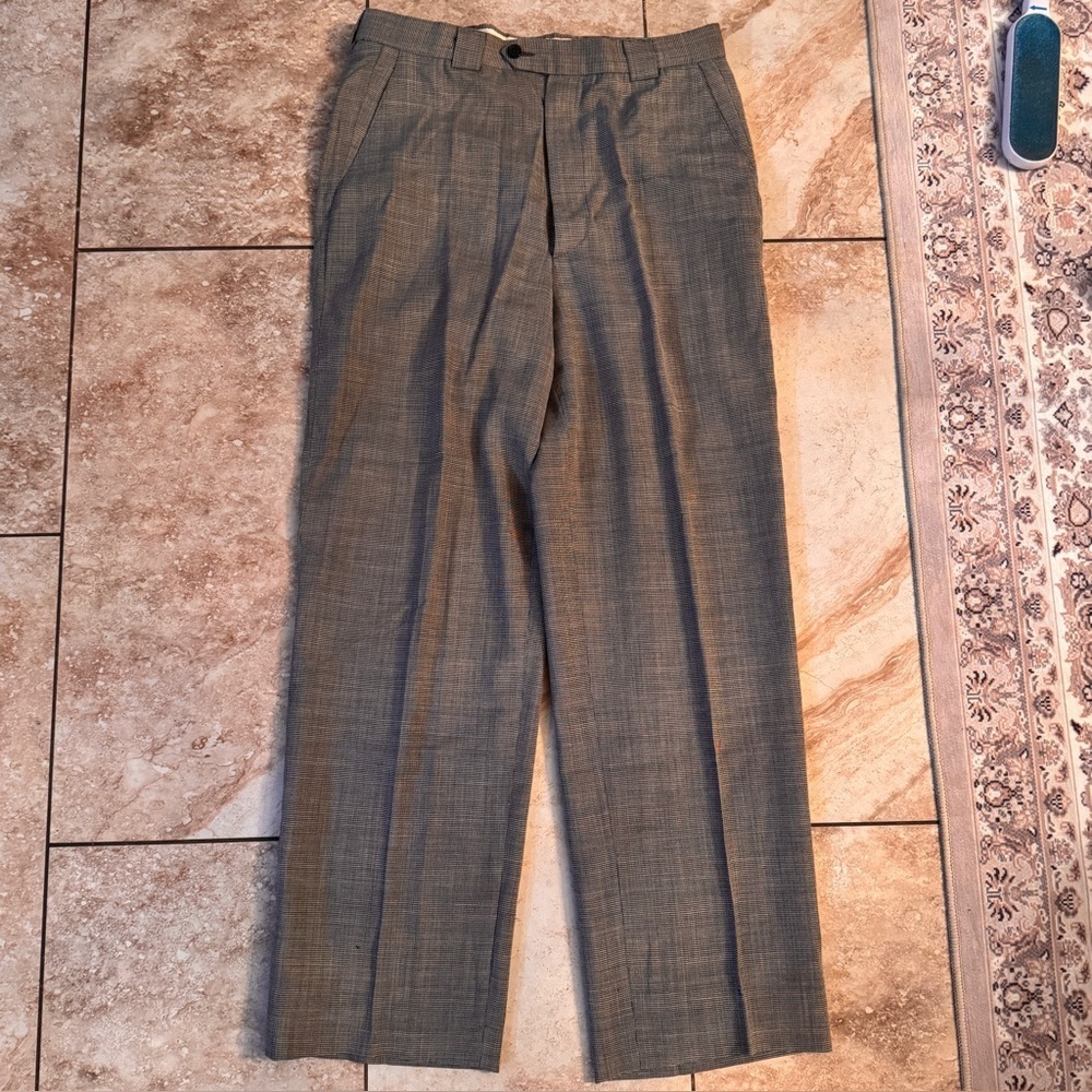 Custom made dress‎ pants. Looks like wool fabric no labels feels like wool